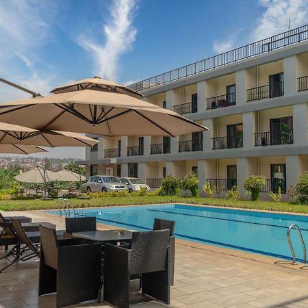 Phoenix Apartment By Link Kigali Exterior photo